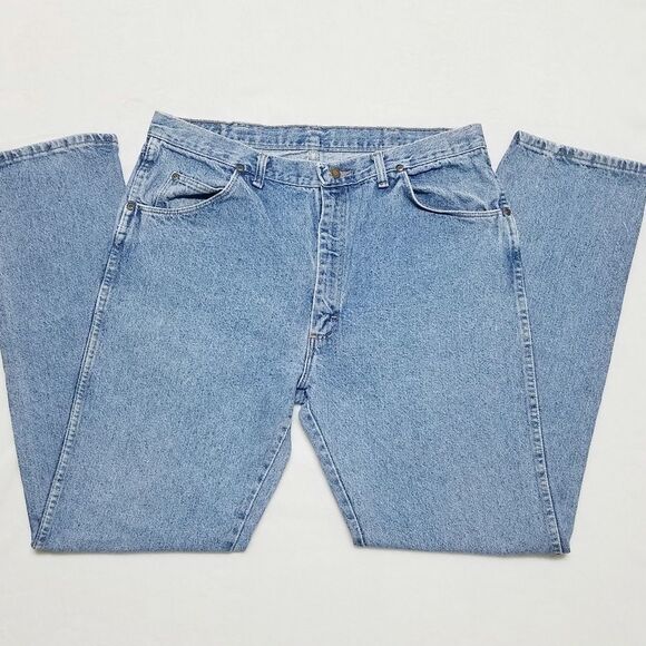 VINTAGE Wrangler Light Wash Butt Hugging Jeans - Picture 3 of 10